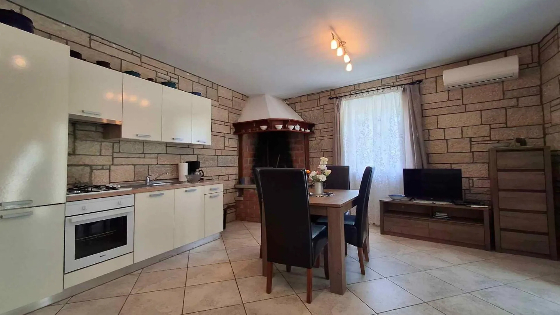 Holiday Homes In Rovinj/Istrien 11675  Ρόβινι